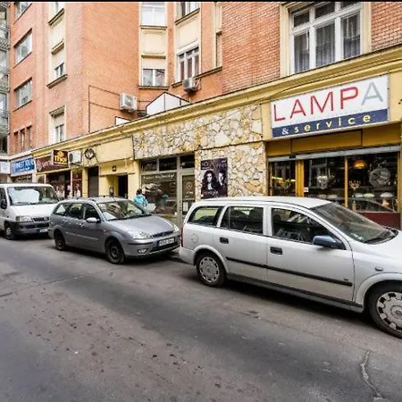 Апартаменты Dessy Downtown *